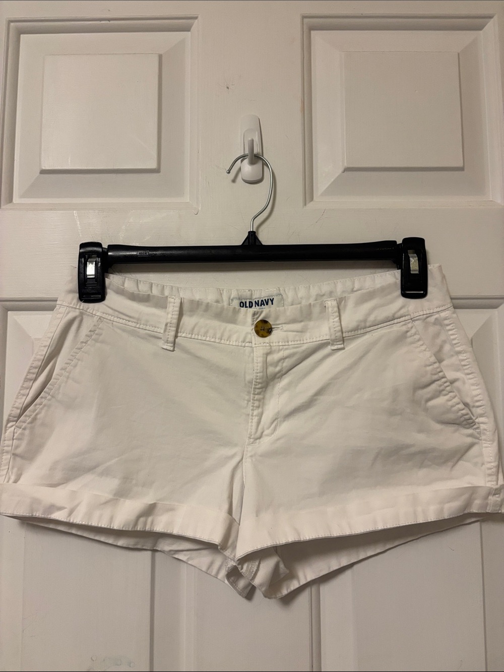 Old Navy White Cotton Chino Shorts Size 4